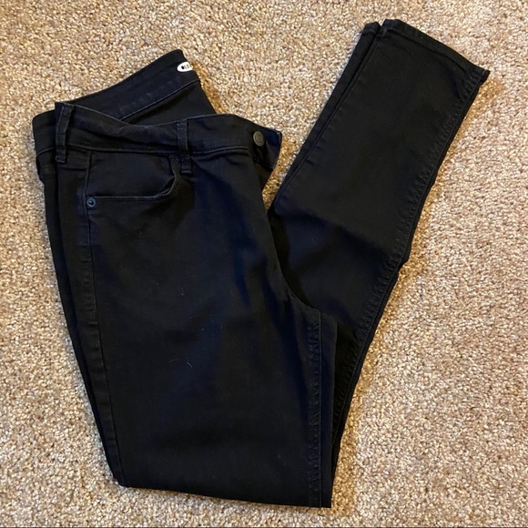 Black Old Navy Super Skinny Rockstar Jeans - Picture 2 of 3